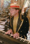 ELTON JOHN 2 thumb.jpg (9210 bytes)